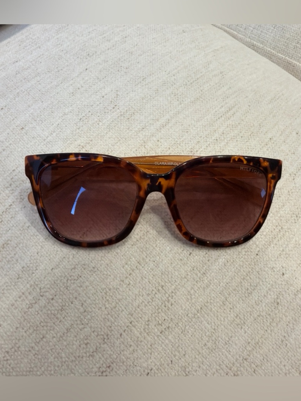 Tommy Hilfiger Tortoiseshell Brown Sunglasses